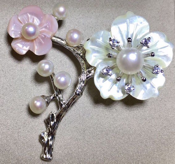 Gorgeous Handcrafted Genuine Pearl Flower Brooch